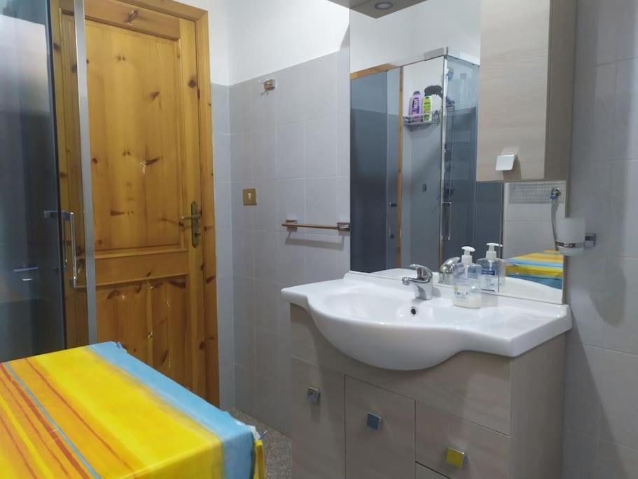 Appartamento A 50 Mt Dal Mare Cala Gonone Ngoại thất bức ảnh