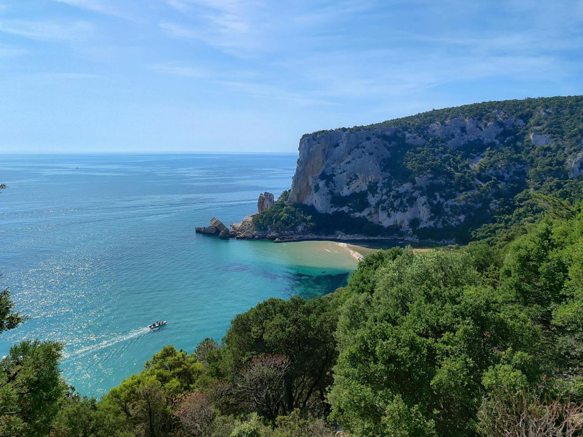 Appartamento A 50 Mt Dal Mare Cala Gonone Ngoại thất bức ảnh